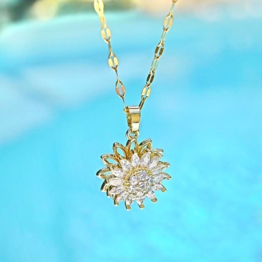 Gold Spinner Crystal Flower Pendant Necklace
